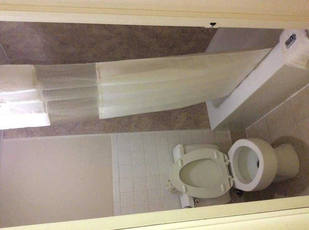 Motel 6 Burlington Bagian luar foto